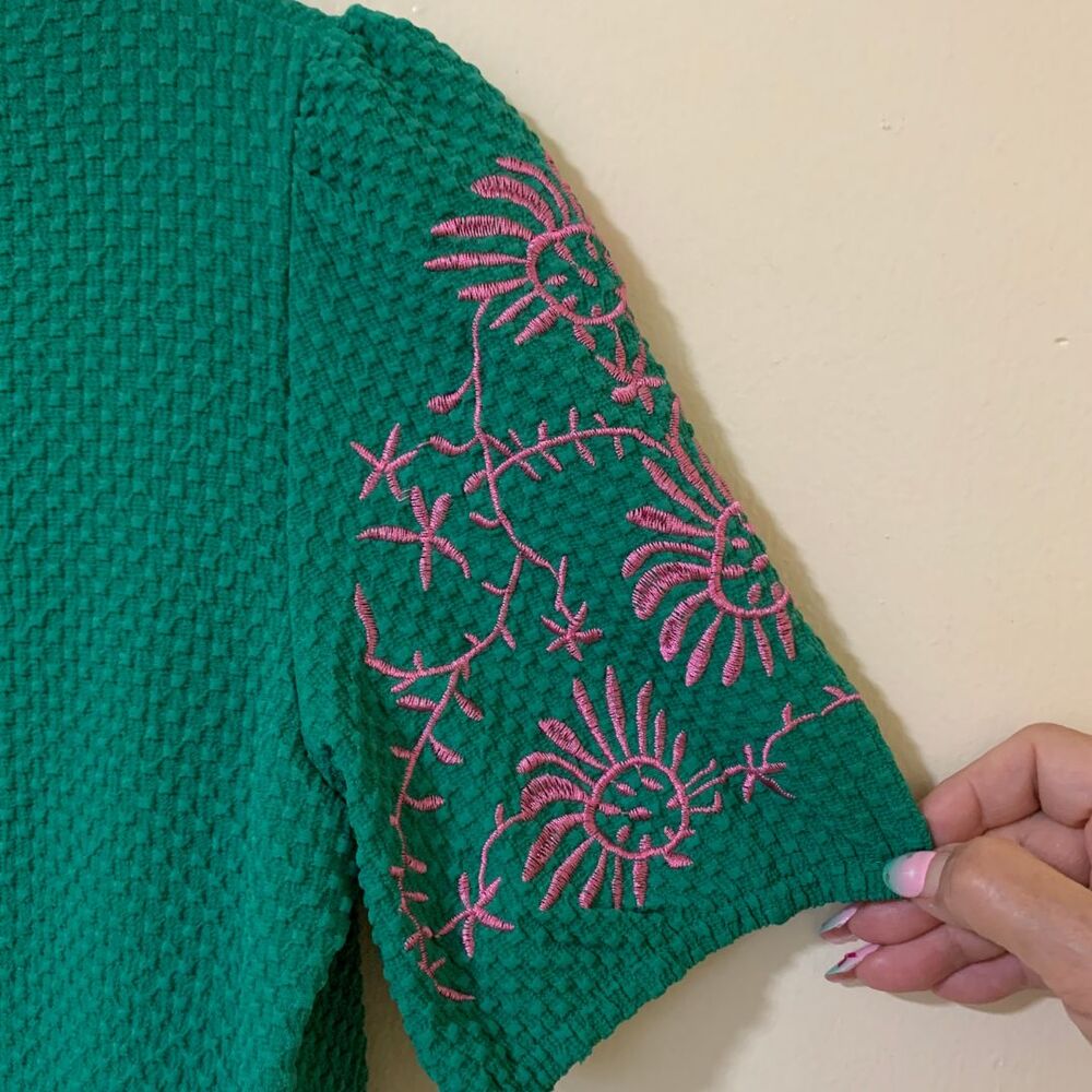 Green Textured Puff Sleeve Pink Embroidered Blouse Women's Short Sleeve Top - Picture 2 of 9